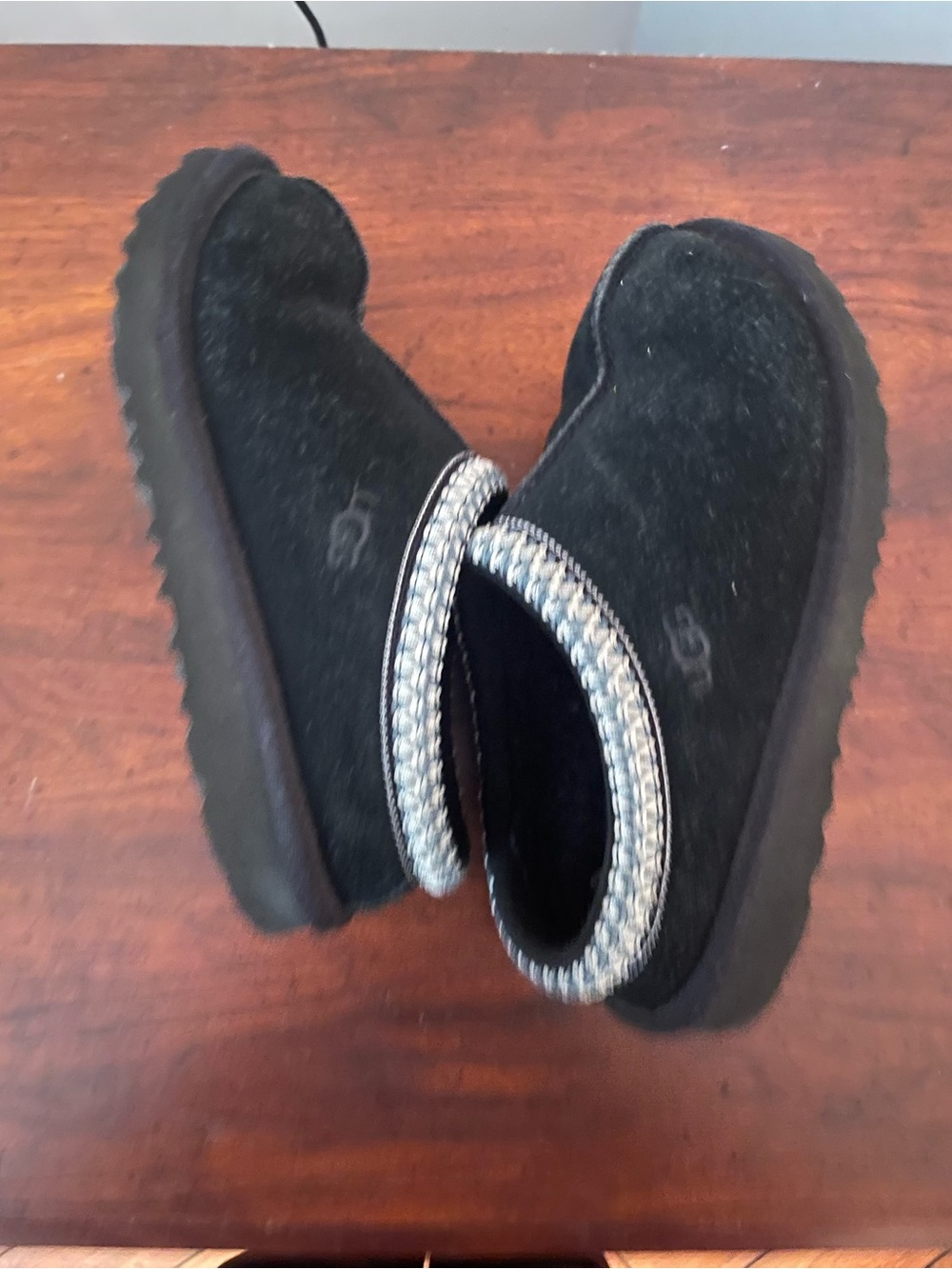 UGG Tasman Slipper Little Kids Size 1